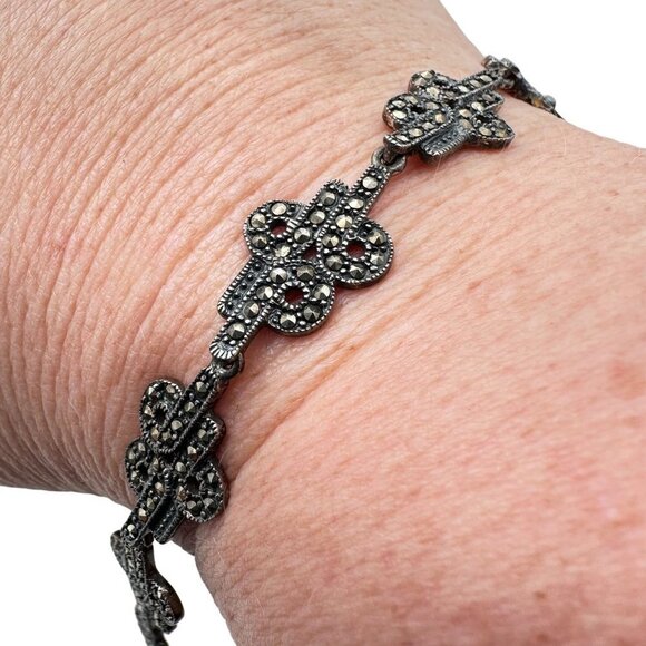 Vintage Womans Bracelet Marcasite 925 Sterling Silver 7 Inch Estate Unique Gift - Picture 2 of 4